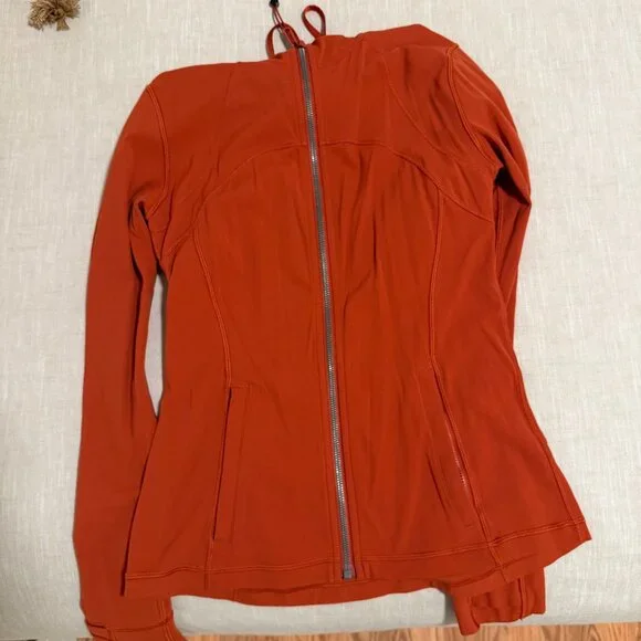 lululemon athletica Hooded Define Jacket Nulu Size 8 in Cayenne - Picture 9 of 9